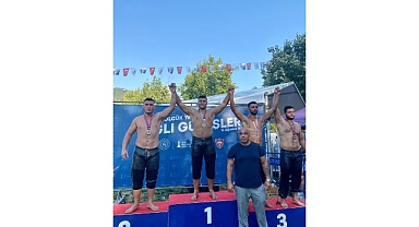 Kemer Belediye güreşçisi kürsüye çıktı