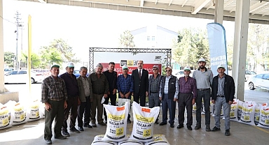 Başkan Altay: “Hayvancılık Yapan Çiftçimize Bu Yıl 80 Ton Macar Fiği Desteği Yapıyoruz”