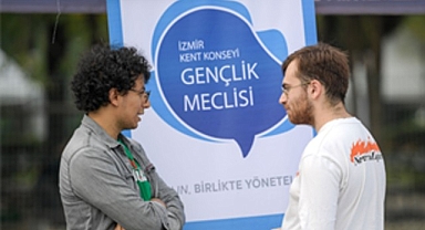 Üniversiteli gençler İzmir’e festivalle “merhaba” dedi