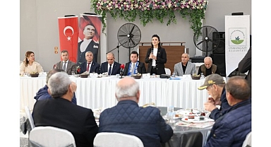 Başkan Aydın’a Ovaakça’da hizmet teşekkürü