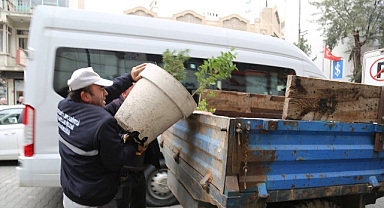 Edremit’te kaldırım işgalleri sona eriyor