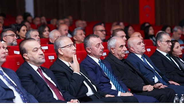 Başkan Büyükakın, Kültür Şûrası’nda konuştu:  “Şehrin hikayesini hep birlikte yazacağız”